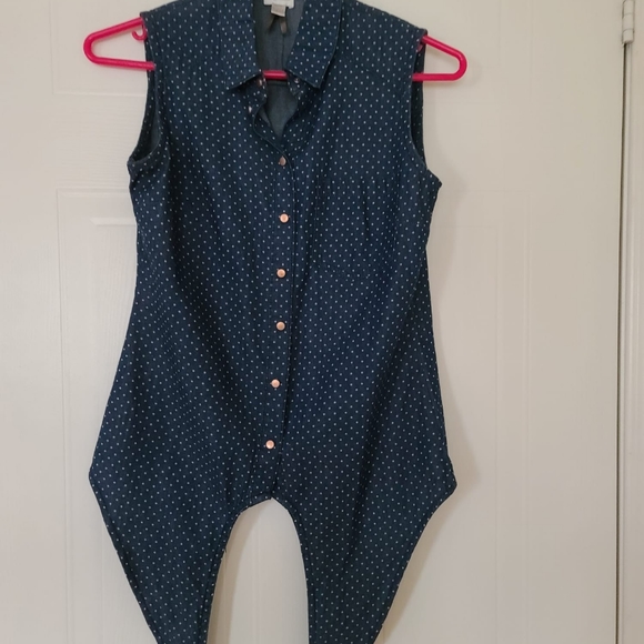 Dynamite Sleeveless Denim Front Tie Snap Button Top XS - Picture 3 of 6